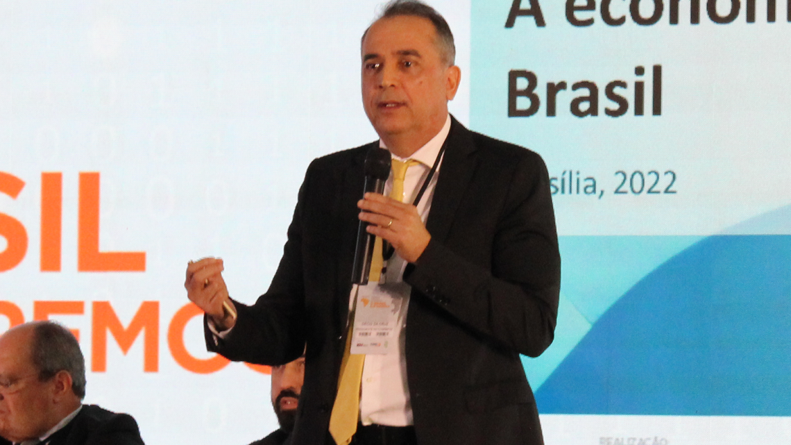 Presidente do Comsefaz participa de seminário sobre varejo digital realizado pelo IDV e o Poder360 Presidente do Comsefaz participa de seminário sobre varejo digital realizado pelo IDV e o Poder360